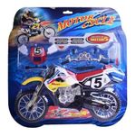 663293-MLA46846897431_072021