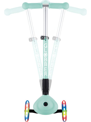 882868-MLA80298055490_112024